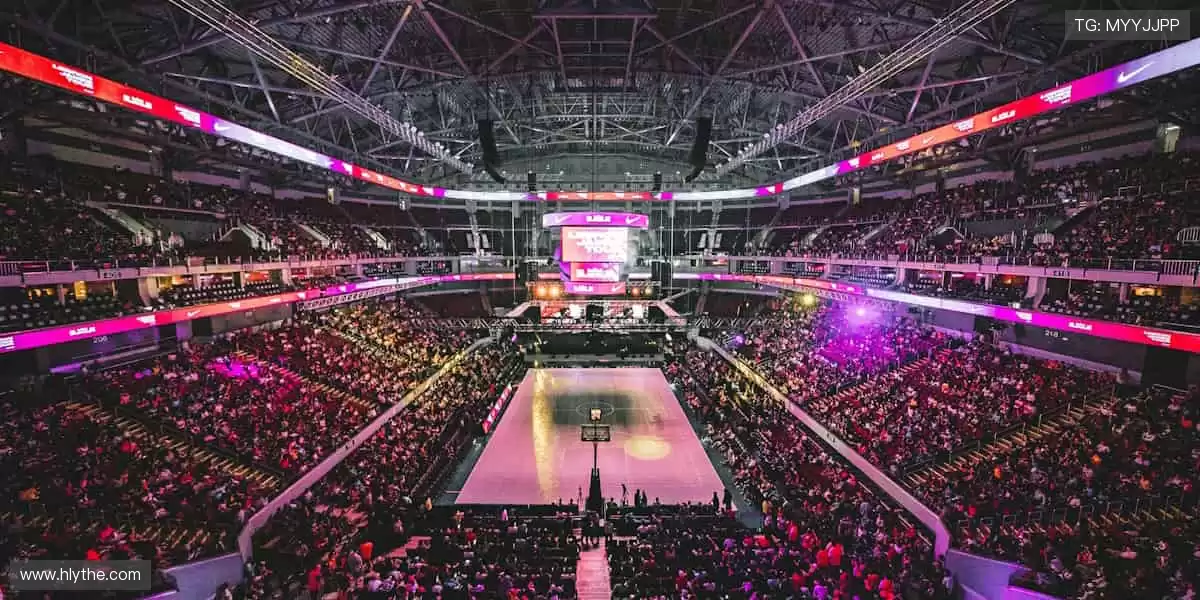 巅峰对决，谁主沉浮？🔥⚽️🏀